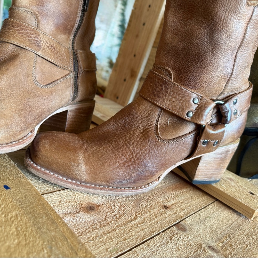 FREEBIRD DARCY SIZE 12 - Picture 8 of 10